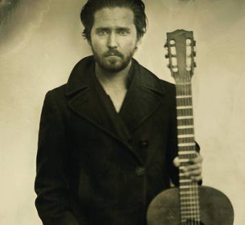 Christopher Paul Stelling reveals new song, announces EU tourdates